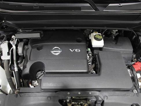 Used 2014 Nissan Pathfinder Platinum w/ Platinum Premium Package image 23