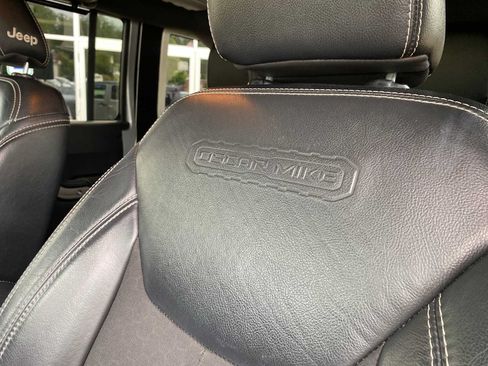 Used 2018 Jeep Wrangler Unlimited Sport AWD/4WD image 16