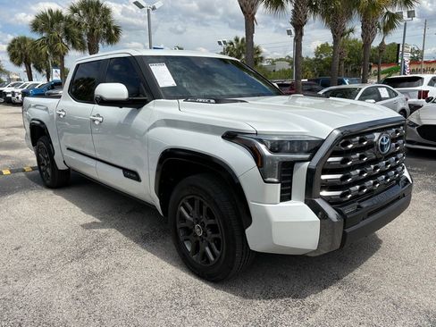 Used 2024 Toyota Tundra Platinum AWD/4WD image 9