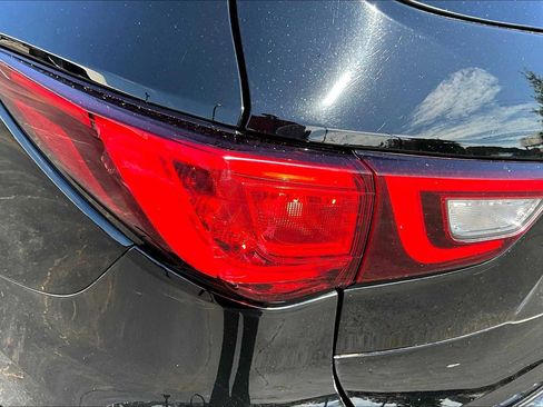 Used 2019 INFINITI QX60 Luxe w/ Essential Package image 28