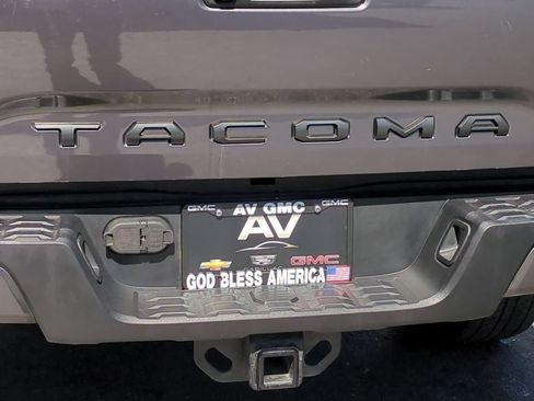Used 2023 Toyota Tacoma TRD Sport AWD/4WD image 10