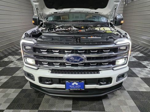 Used 2024 Ford F350 Platinum w/ FX4 Off-Road Package AWD/4WD image 42
