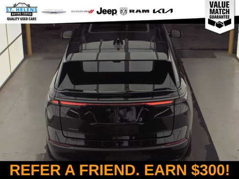 Used 2025 Jeep Wagoneer S Launch Edition image 4