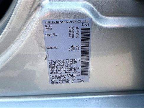 Used 2024 Nissan Altima 2.5 SV AWD/4WD image 29