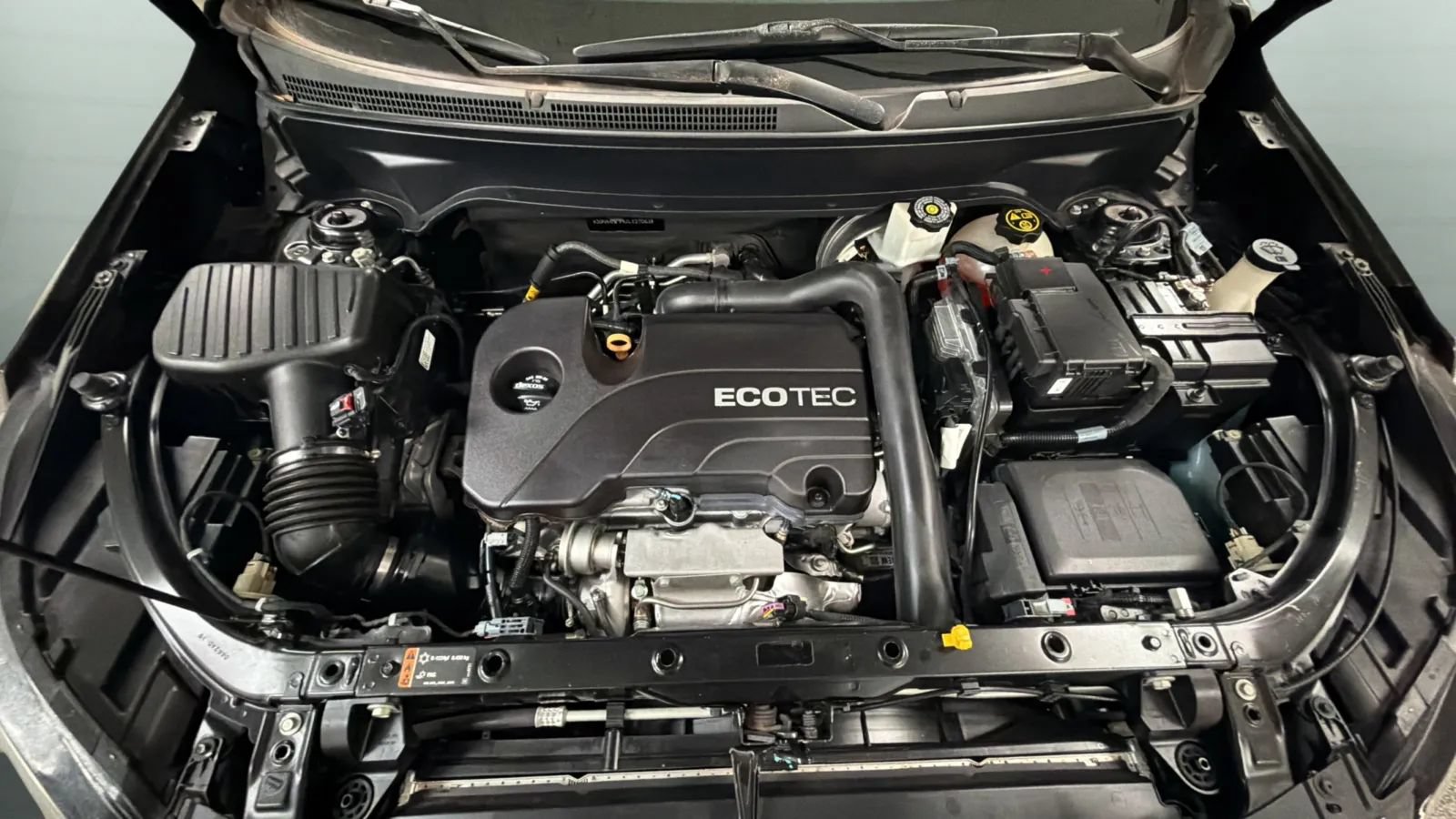 Used 2018 Chevrolet Equinox Premier FWD image 23
