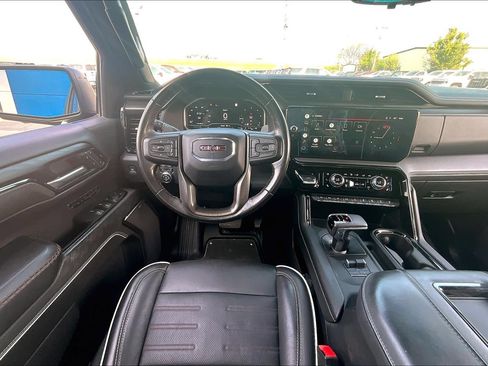 Used 2022 GMC Sierra 1500 AT4X AWD/4WD image 5