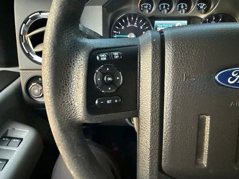 Used 2015 Ford F250 XLT w/ XLT Premium Package RWD image 13