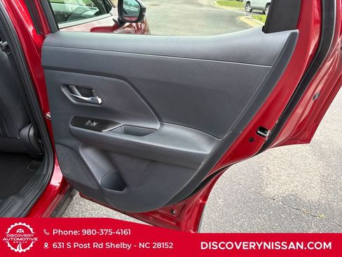 Certified 2026 Nissan Kicks SR FWD image 34