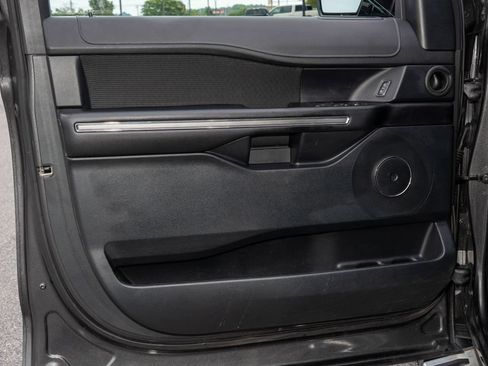Used 2021 Ford Expedition XLT w/ FX4 Off-Road Package AWD/4WD image 10