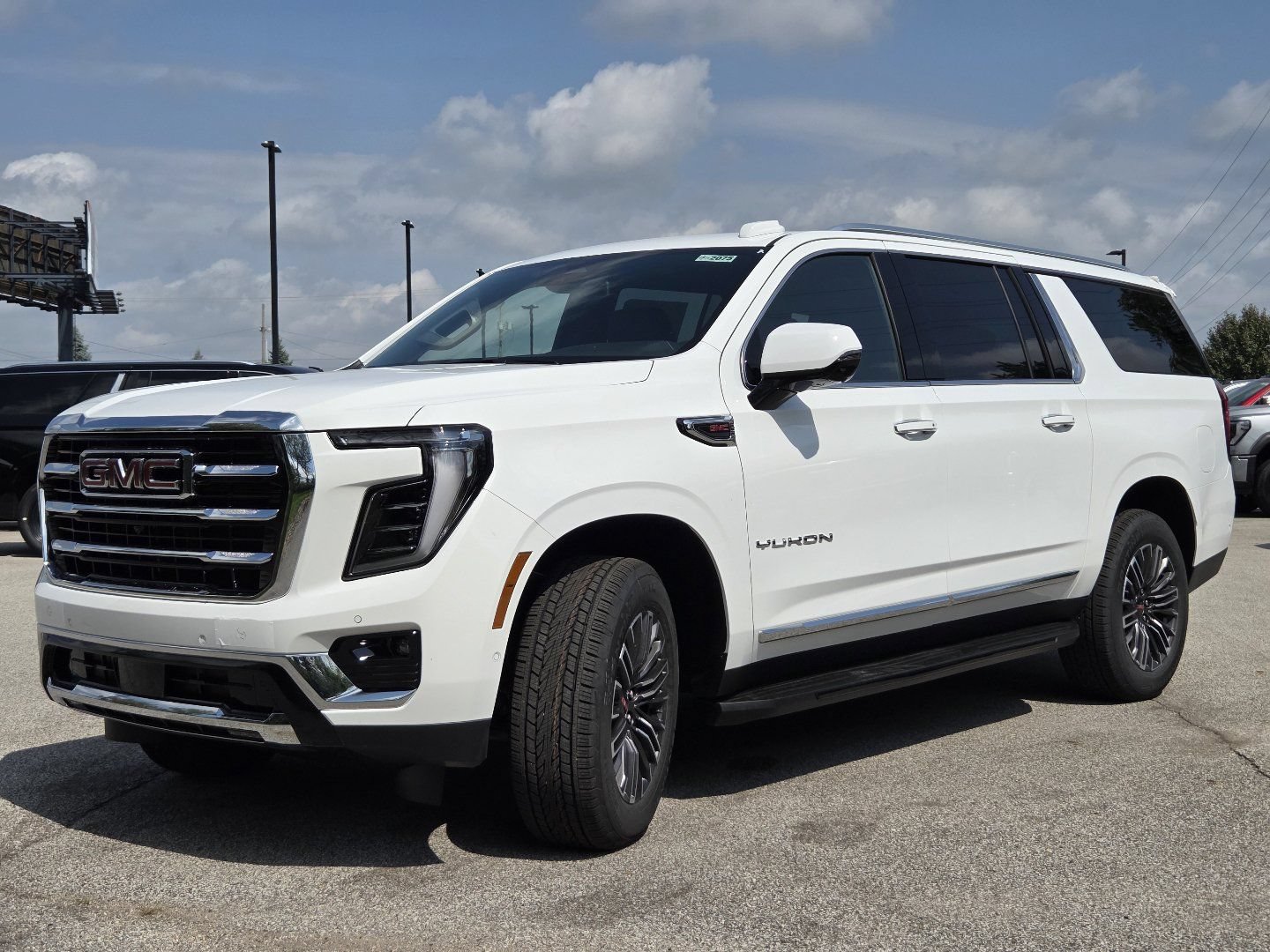 New 2026 GMC Yukon XL Elevation AWD/4WD image 14