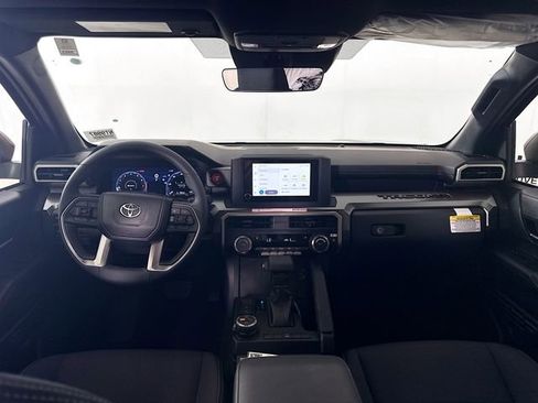 Used 2025 Toyota Tacoma TRD Off-Road image 21