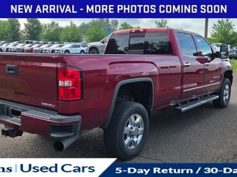 Used 2018 GMC Sierra 3500 Denali w/ Duramax Plus Package AWD/4WD image 11