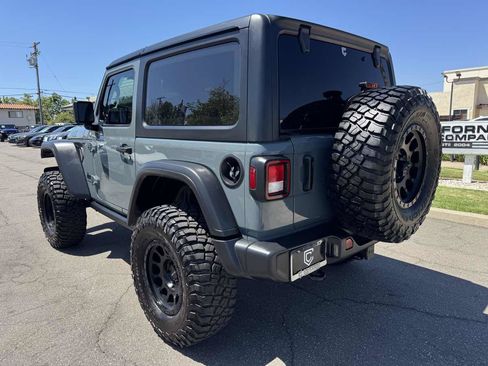 Used 2024 Jeep Wrangler Sport AWD/4WD image 4