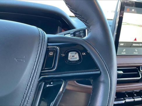 Certified 2024 Lincoln Aviator Reserve w/ Equipment Group 201A image 19