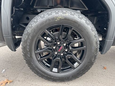 New 2026 GMC Sierra 1500 Elevation image 33