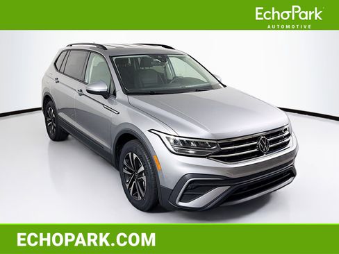 Used 2024 Volkswagen Tiguan S FWD image 1