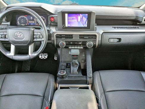 Used 2024 Toyota Tacoma TRD Sport AWD/4WD image 20
