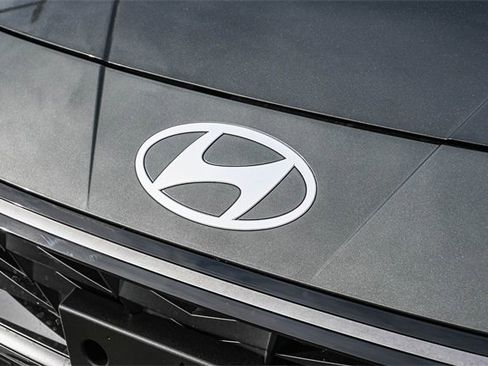 New 2026 Hyundai Elantra Limited image 3