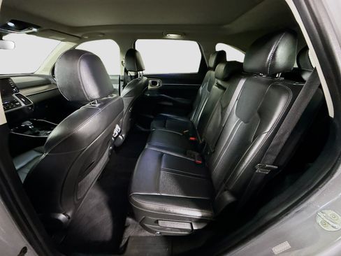 Used 2022 Kia Sorento S w/ Panoramic Sunroof Package AWD/4WD image 25