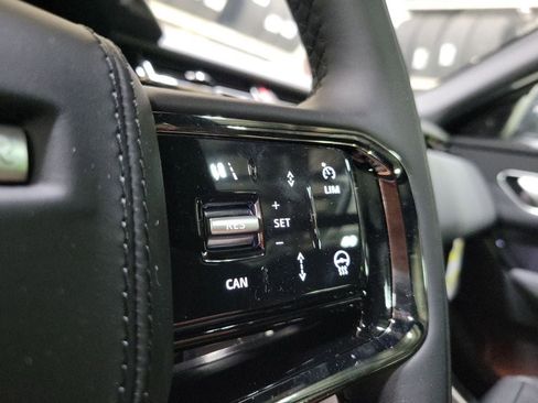 New 2026 Land Rover Range Rover Velar Dynamic SE image 16