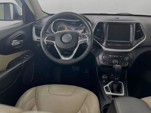Used 2017 Jeep Cherokee Limited AWD/4WD image 23