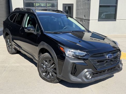 Used 2025 Subaru Outback Onyx Edition w/ Popular Package #2 AWD/4WD image 6