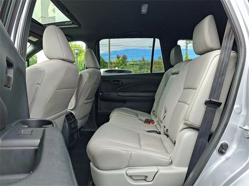 Used 2023 Honda Passport EX-L image 10