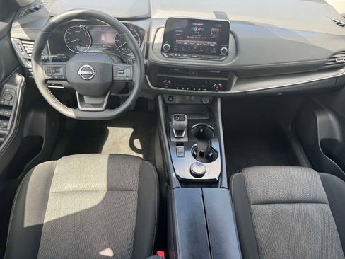 Certified 2025 Nissan Rogue SV AWD/4WD image 12