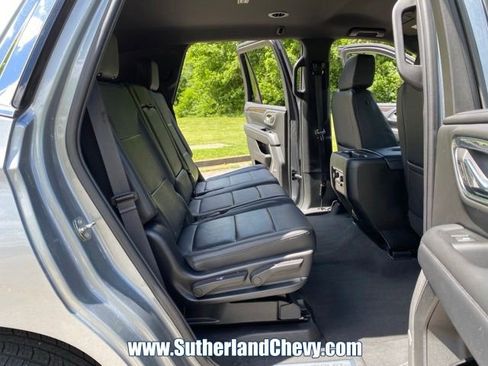 Used 2023 Chevrolet Tahoe LT w/ Luxury Package AWD/4WD image 39