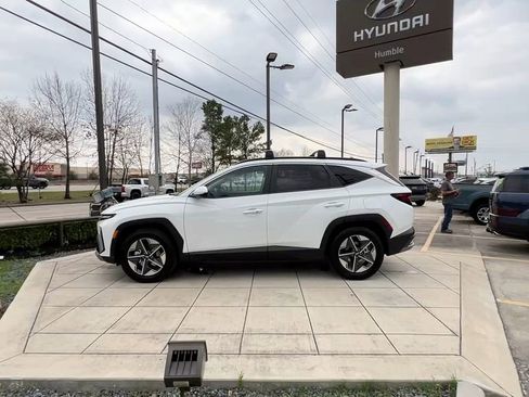 New 2026 Hyundai Tucson SEL FWD image 3