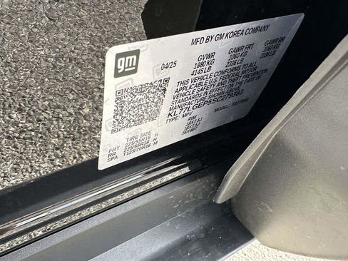 Used 2025 Chevrolet Trax RS w/ Sunroof Package image 31