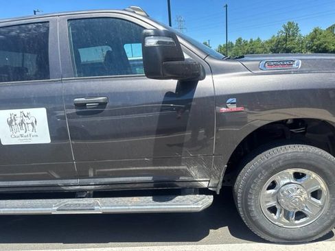 Used 2024 RAM 3500 Tradesman w/ Chrome Appearance Group AWD/4WD image 6
