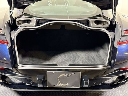 Used 2021 Aston Martin DB11 Coupe RWD image 26