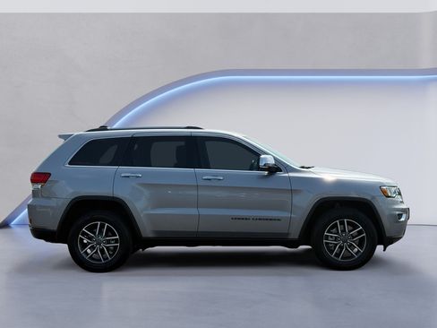 Used 2021 Jeep Grand Cherokee Limited RWD image 6