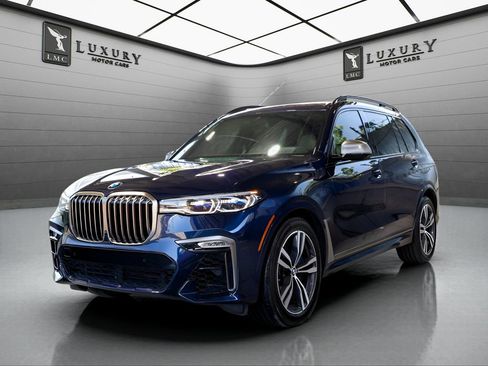 Used 2020 BMW X7 M50i w/ Dynamic Handling Package AWD/4WD image 4