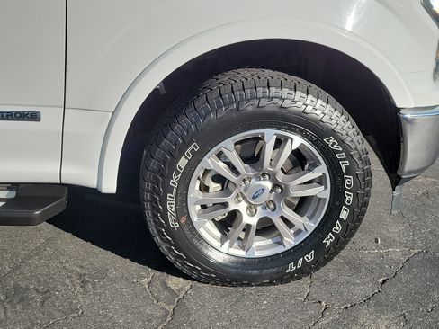 Certified 2018 Ford F150 Lariat w/ Trailer Tow Package AWD/4WD image 13