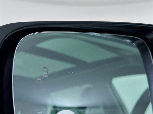 New 2025 Honda Pilot Touring image 10