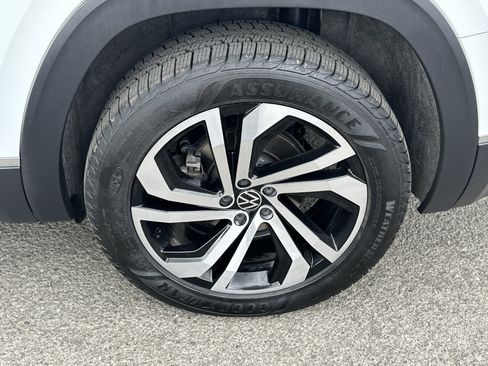 Used 2021 Volkswagen Atlas SEL Premium image 25