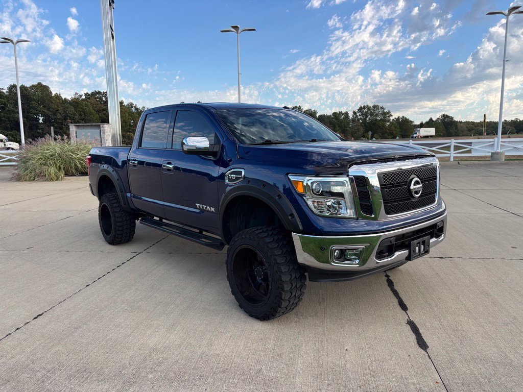 Used 2017 Nissan Titan SL AWD/4WD image 8