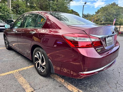 Used 2017 Honda Accord LX image 5