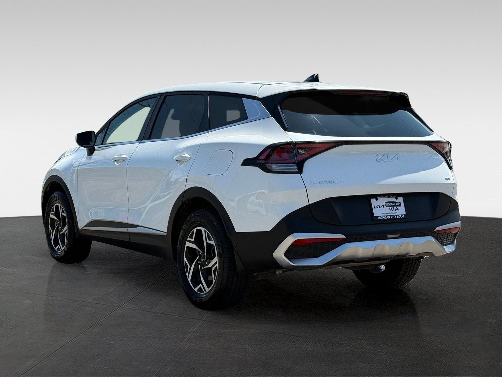 Used 2023 Kia Sportage LX AWD/4WD image 7