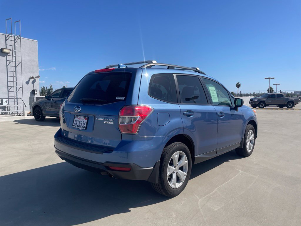 Used 2016 Subaru Forester 2.5i w/ Alloy Wheel Package AWD/4WD image 2