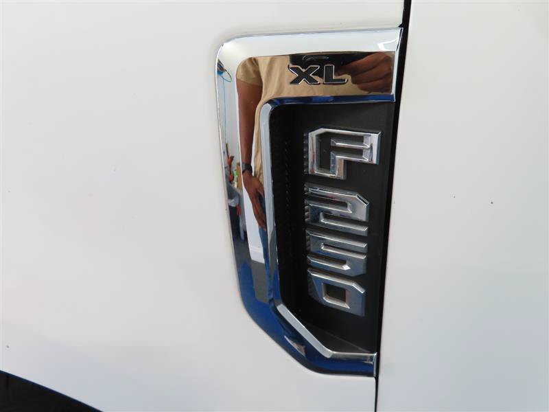 Used 2022 Ford F250 XL w/ Power Equipment Group RWD image 7