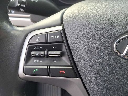 Used 2017 Hyundai Elantra Value Edition w/ Cargo Package image 17