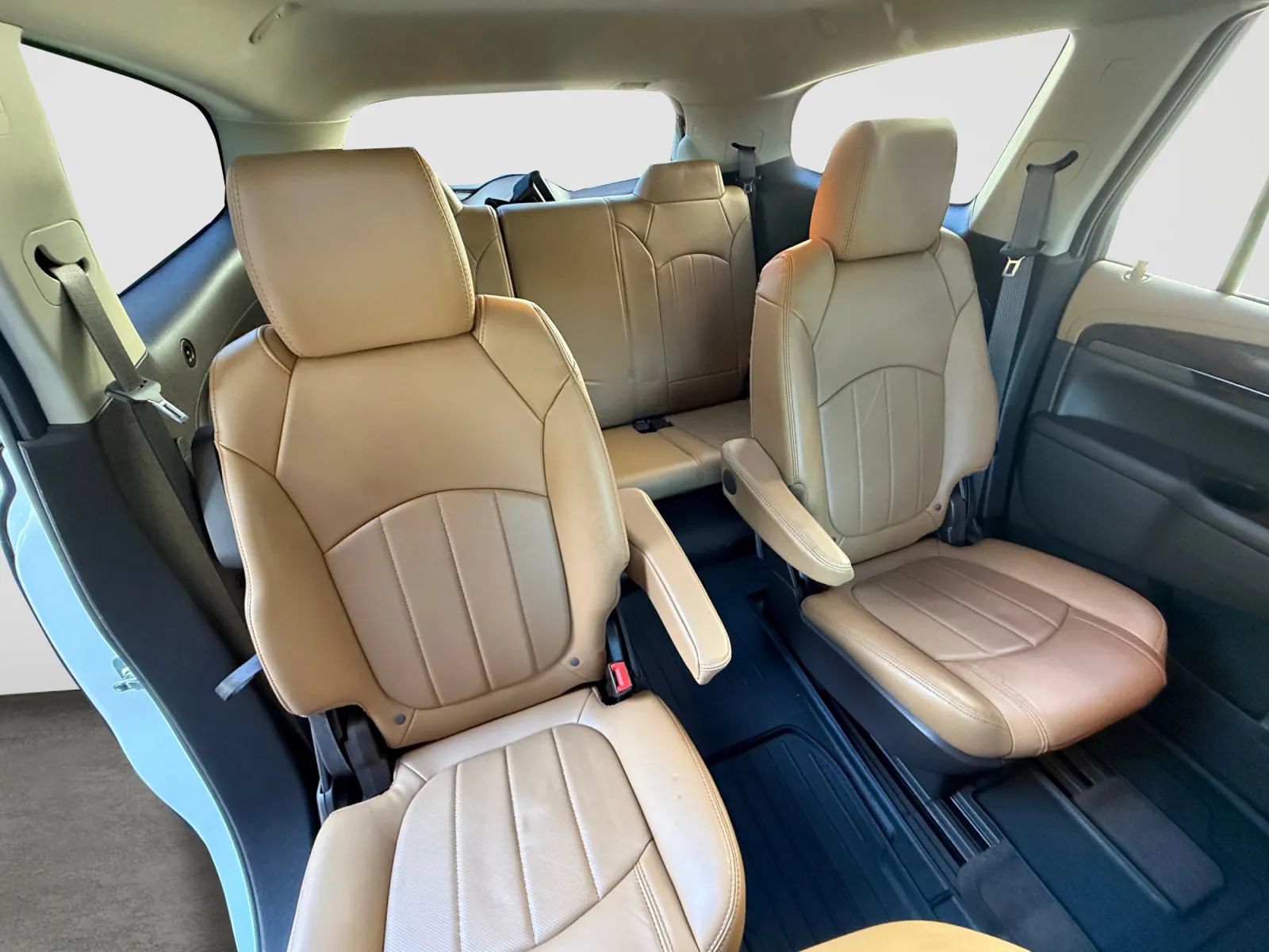 Used 2016 Buick Enclave Premium w/ Experience Buick Package AWD/4WD image 19