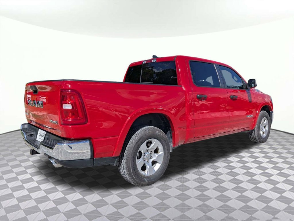 Used 2025 RAM 1500 Big Horn AWD/4WD image 3