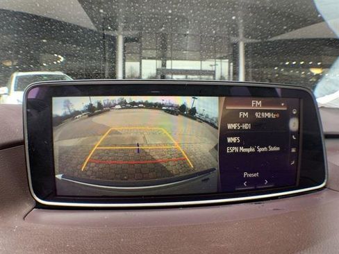 Used 2018 Lexus RX 450h AWD image 17