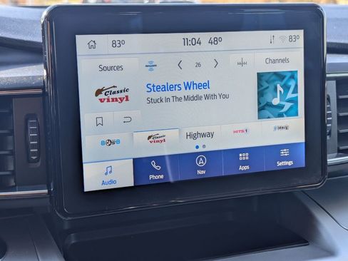 Used 2022 Ford Explorer XLT w/ Equipment Group 202A image 19