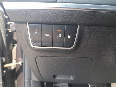 Used 2020 Kia Stinger GT1 AWD/4WD image 25