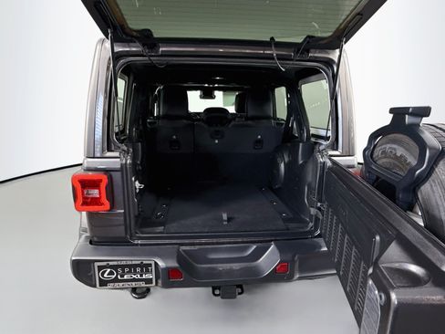 Used 2020 Jeep Wrangler Unlimited Sahara AWD/4WD image 24